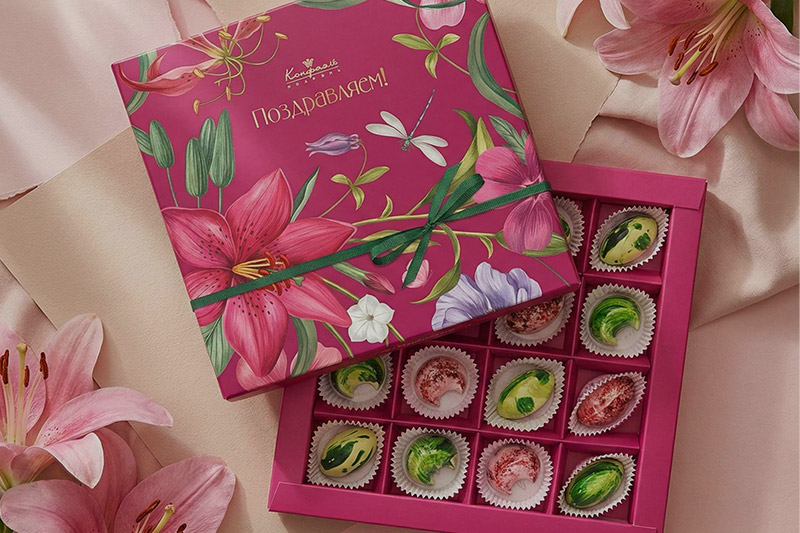 Что подарить учителю или классному руководителю к 8 марта 2026