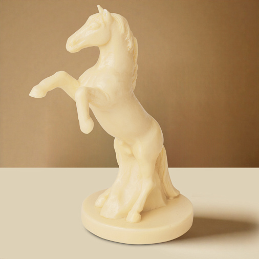 "Конь на дыбах" скульптура малая белый шоколад 