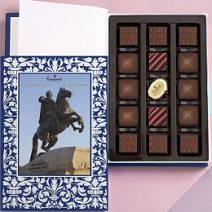 "Санкт-Петербург" книга с конфетами ассорти