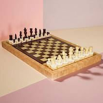 Шахматы из молочного и белого шоколада 600г