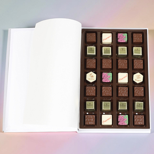 "Шоколадное самолечение" книга с конфетами ассорти