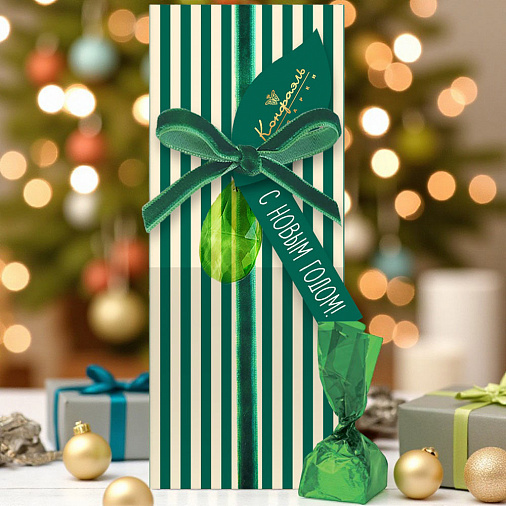 Новогодний набор шоколада молочного с миндалем 185г