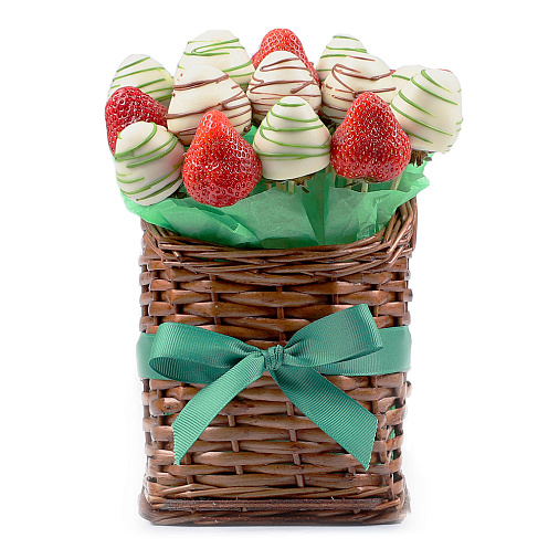 Корзина свежей клубники в шоколаде с декором 650г