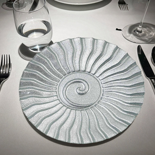 Сервировочное блюдо стеклянное (серебро)