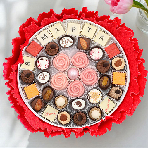 "8 марта" букет из конфет ручной работы 385г