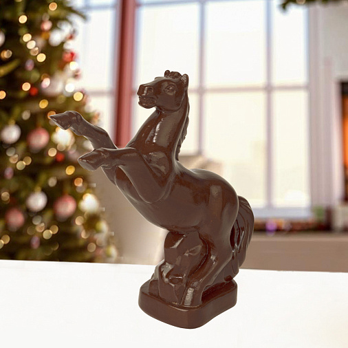 "Конь на дыбах" скульптура шоколад молочный 750г