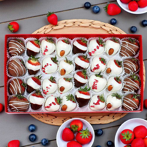 Клубника в шоколаде набор 1020г