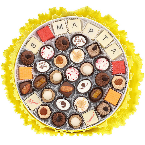 "8 марта" букет из конфет ручной работы 395г